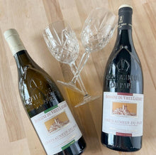 Charger l'image dans la galerie, Domaine du Vieux Lazaret, Cuvée Tradition, Châteauneuf-du-Pape, Rouge, 2023
